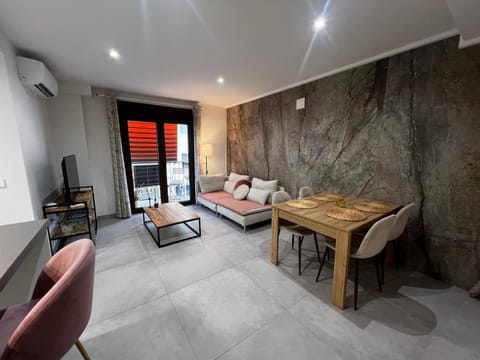 TV and multimedia, Living room, air conditioner