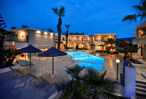 Property building, Swimming pool
