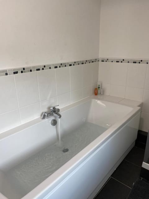 4-6 Guests in centre location with stunning views House in Llanberis