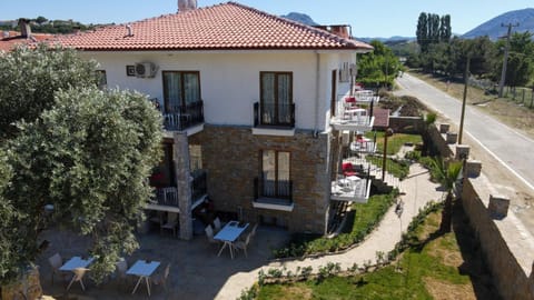 Property building, Garden view