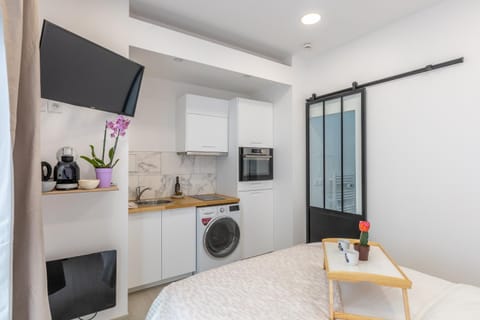 Tulipe : Studio proche RER B Cachan Apartment in Île-de-France