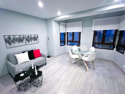 AP TURIST VELÁZQUEZ Apartment in Alicante
