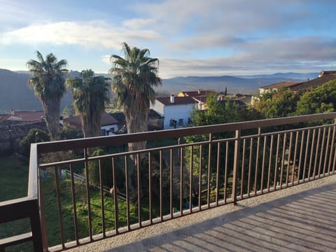View (from property/room), Balcony/Terrace, Mountain view, Street view
