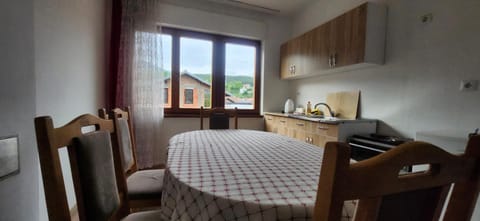Lovely 1 bedroom within walking distance, views Apartment in Montenegro