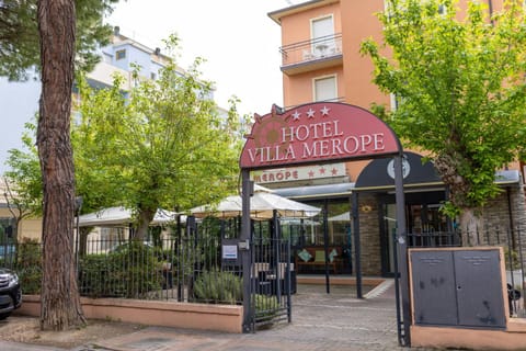 Property building, Street view