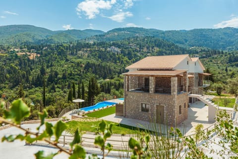 Property building, Bird's eye view, Garden, Pool view, Swimming pool