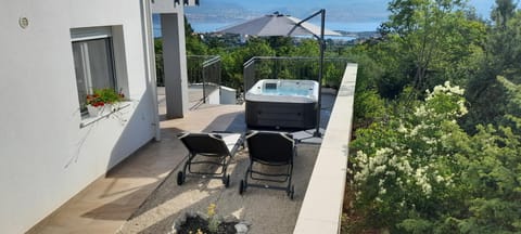 Hot Tub, Balcony/Terrace, Balcony/Terrace, Spa and wellness centre/facilities