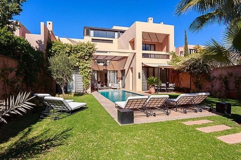 Garden, Seating area, Garden view, Pool view, Swimming pool