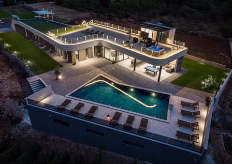 Property building, Balcony/Terrace