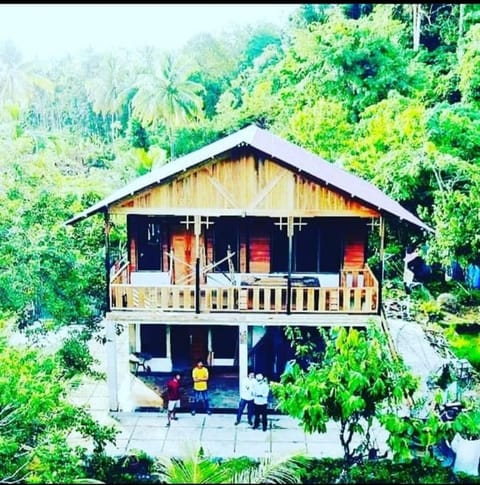 Property building, Natural landscape, Balcony/Terrace