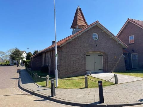 Cadzandkerkje House in Zeeland, Netherlands