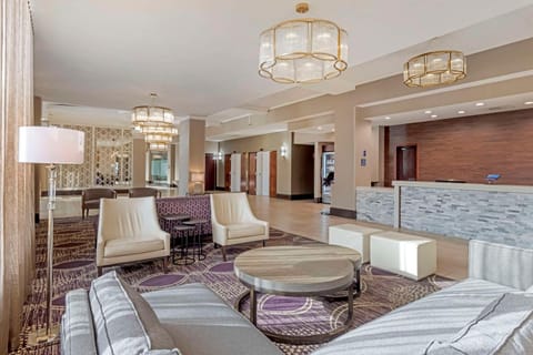 Communal lounge/ TV room, Lobby or reception