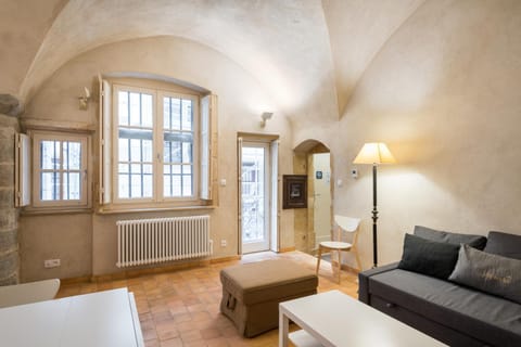 Living room, Photo of the whole room, Seating area