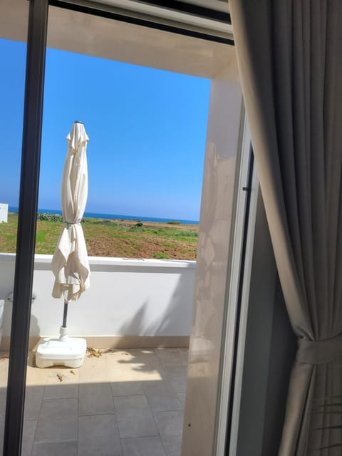 Natural landscape, Balcony/Terrace, Sea view