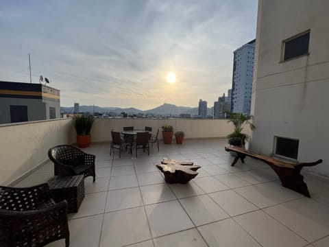 Balcony/Terrace, Balcony/Terrace, Mountain view, Sunset