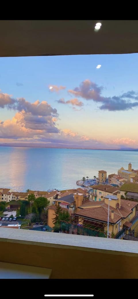 BILOCALE VISTA MARE CON POSTO AUTO Apartment in Porto Santo Stefano