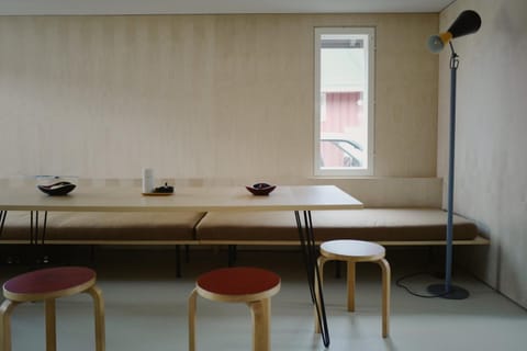 Seating area, Dining area