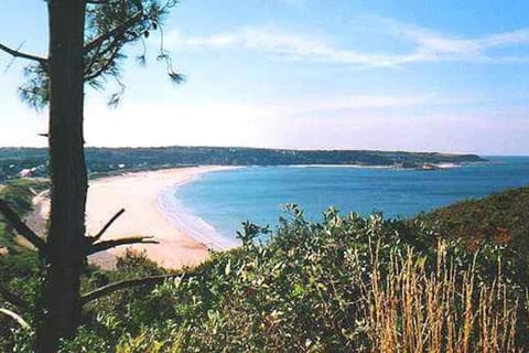 Sables d'Or, studio 31, équipé, à 300m de la plage Apartment in Brittany