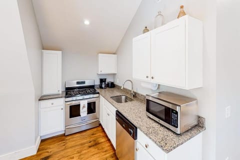 Kitchen or kitchenette, kitchen