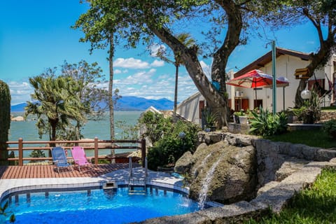 Garden view, Lake view, Pool view, Swimming pool