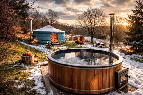Property building, Hot Tub, Sauna, Spa and wellness centre/facilities