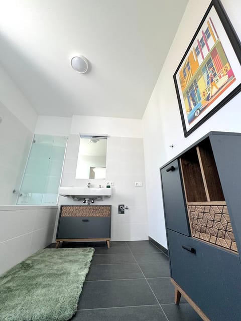 Bathroom, Photo of the whole room, Bath