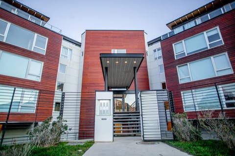 Property building, Facade/entrance
