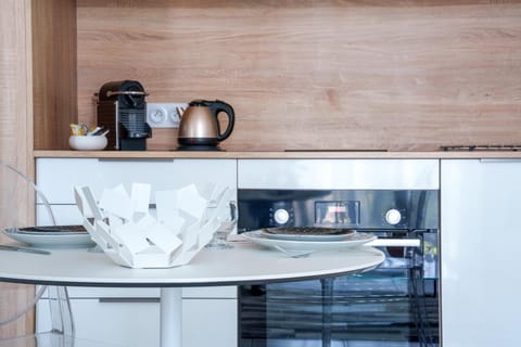 Coffee/tea facilities, Kitchen or kitchenette