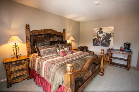 Sterling & Sage Hotel in Chama