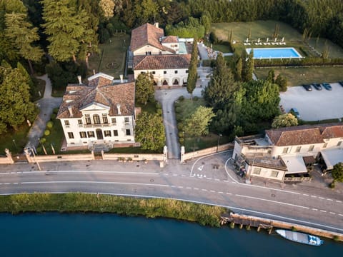 Property building, Garden view, Landmark view, Pool view, River view