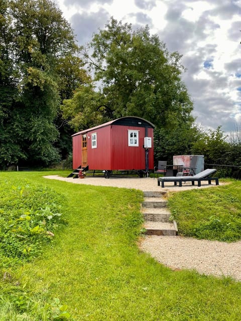 Sheelin Shepherds Hut 2 with Hot Tub House in Meath, Co. Meath, Ireland