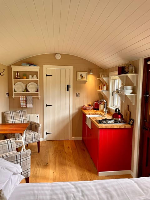 Sheelin Shepherds Hut 2 with Hot Tub House in Meath, Co. Meath, Ireland