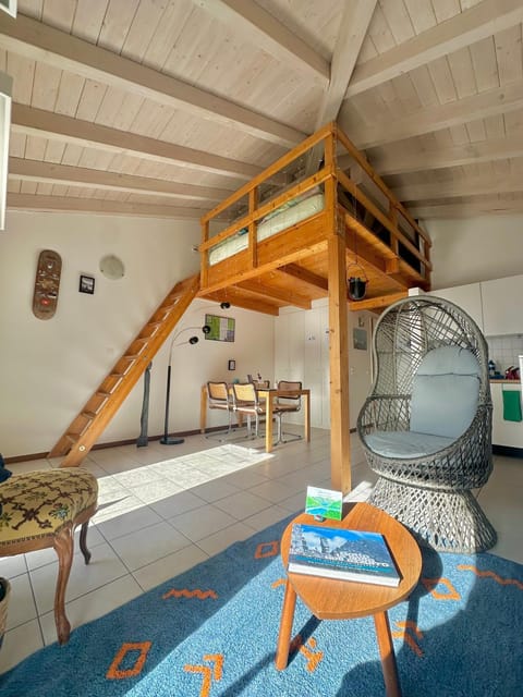 Bed, Living room, Photo of the whole room