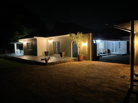 Protea Manor Bed and Breakfast in Western Cape