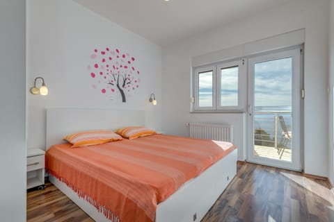 Pikolo Apartments Omiš Apartment in Split-Dalmatia County