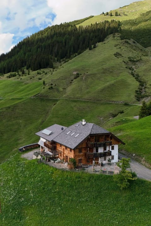 Property building, Off site, Night, Summer, Mountain view, Area and facilities, Area and facilities, Location
