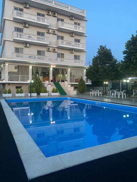 Property building, Swimming pool