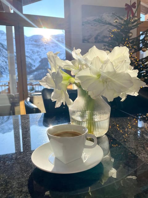 Mountain view, kitchen