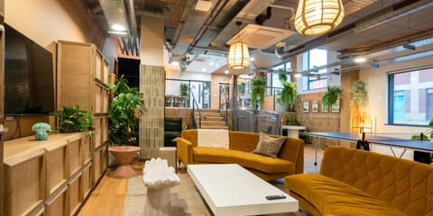 Canvas Bristol Apartment in Bristol