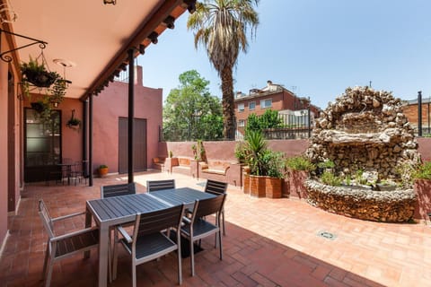 Property building, Balcony/Terrace, Living room