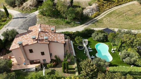 Relaxing farmhouse Apartment in Marche