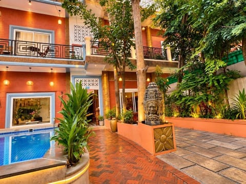 Garden, View (from property/room), Pool view