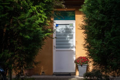 Property building, Facade/entrance, Property logo or sign