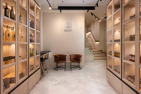 Lobby or reception, Seating area