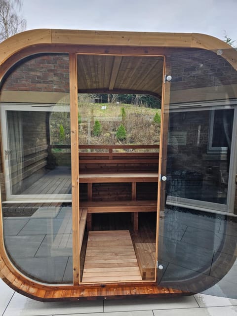 Rent My Spa Home with Pool table Hottub and Sauna House in Chesterfield