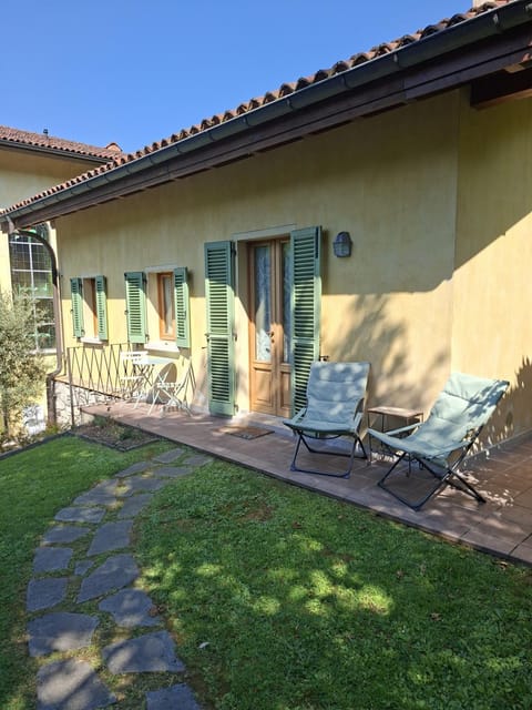 The Dependance of the Villa Isabella Stresa by the little river with private dedicated parking House in Stresa