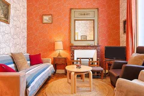 Property building, Living room