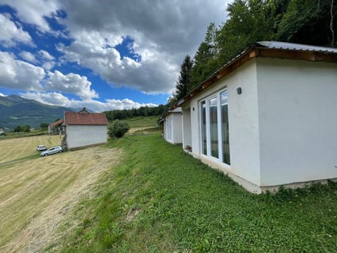 Property building, Spring, Day, Natural landscape, Mountain view