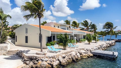 Property building, Day, Natural landscape, Balcony/Terrace, Sea view, sunbed