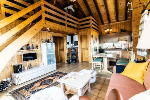 Living room, Food
